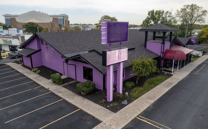 Pictures of Retail property located at 930 E Coliseum Blvd, Fort Wayne, IN 46805 for sales - image #1