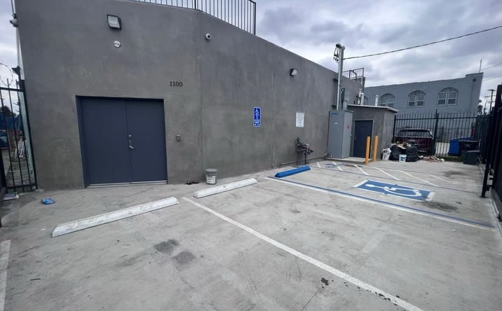 Pictures of Retail property located at 1100 E 14th Pl, Los Angeles, CA 90021 for sales - image #1