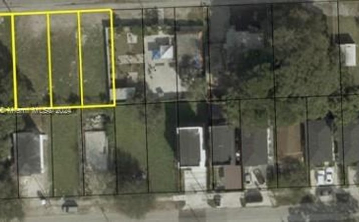 Pictures of Land property located at 2994 NW 46th St, Miami, FL 33142 for sales - image #1