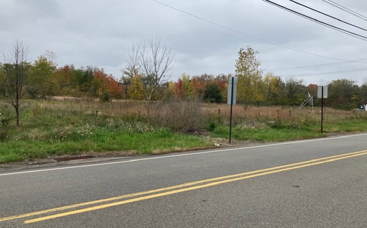 Pictures of Land property located at 1064 Harrison City Export Rd, Jeannette, PA 15644 for sales - image #1