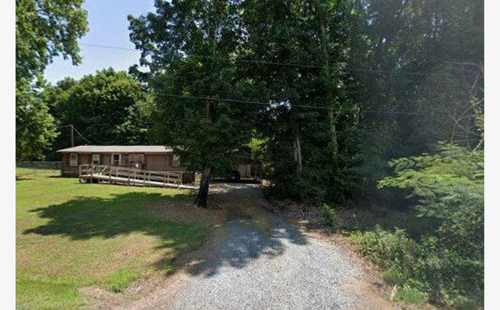 Pictures of Industrial, Self Storage property located at 4722 Calhoun Dr, Liberty, NC 27298 for sales - image #1