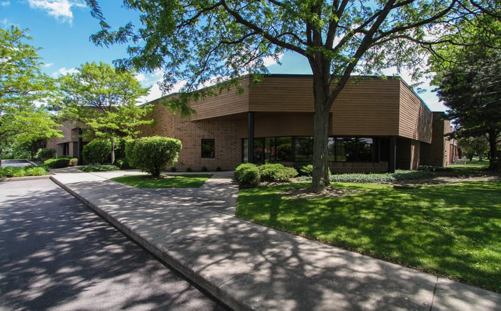 Pictures of Industrial property located at 250 Chaddick Dr, Wheeling, IL 60090 for sales - image #1