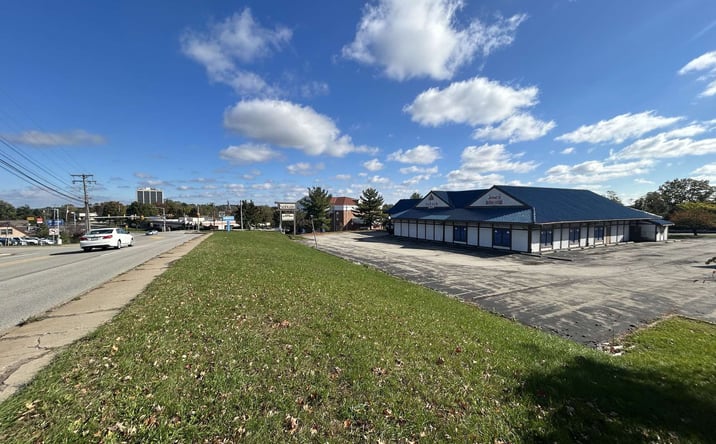 Pictures of Retail property located at 8 Tech One Dr, Monroeville, PA 15146 for sales - image #1