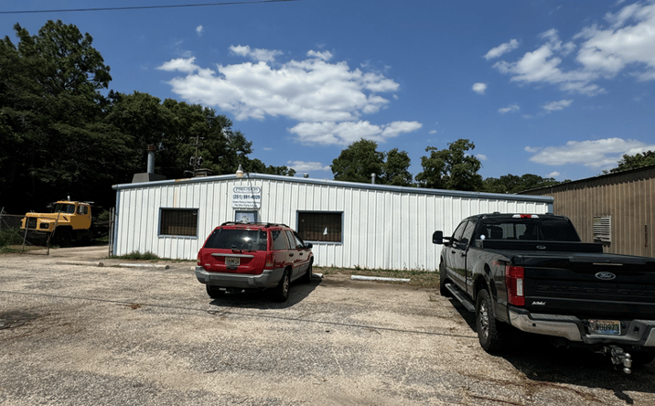 Pictures of Industrial property located at 7726 McKinley Ave, Mobile, AL 36608 for sales - image #1
