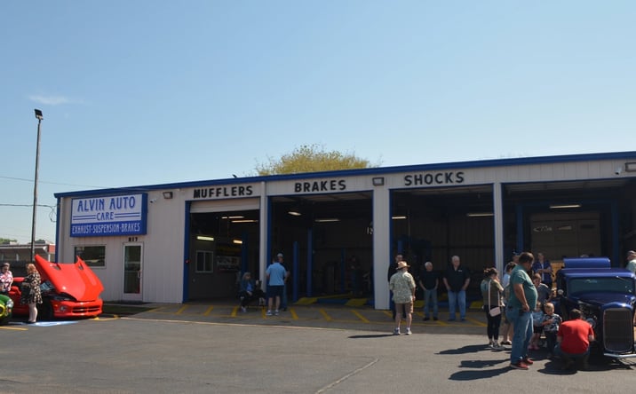 Pictures of Retail, Special Purpose property located at 817 S Gordon St, Alvin, TX 77511 for sales - image #1