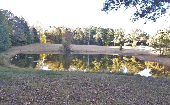 Pictures of Land, Multifamily property located at 1905 Post Oak Rd, Camden, TN 38320 for sales - image #1