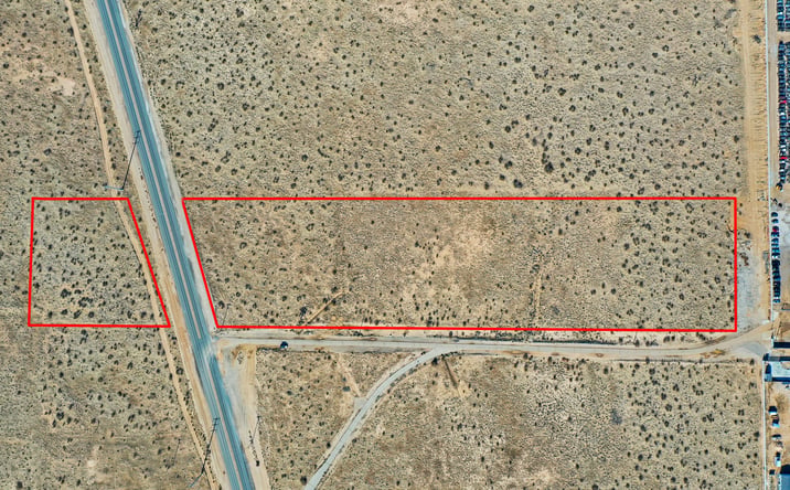 Pictures of Land property located at Hwy 395, Adelanto, CA 92301 for sales - image #1