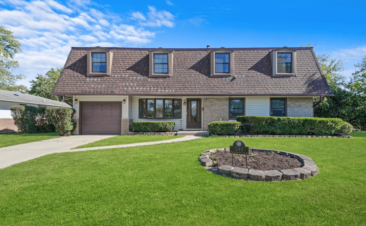 Pictures of Multifamily property located at 3609 W Iles Ave, Springfield, IL 62711, 245 Tanglewood Ct, Elk Grove Village, IL 60007, 13 Briarcliffe Dr, Collinsville, IL 62234, 304 Sutherland Ln, Bloomingdale, IL 60108, 711 Campbell St, Joliet, IL 60435, 417 S Westlawn Ave, Decatur, IL 62522 for sales - image #1