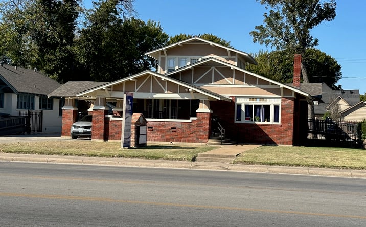 Pictures of Office property located at 2808 Hemphill St, Fort Worth, TX 76110 for sales - image #1