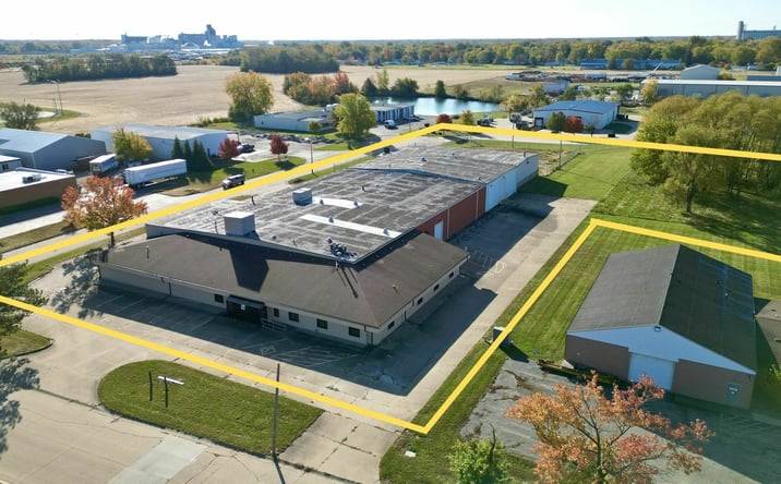 Pictures of Industrial property located at 2881 E Parkway Dr, Decatur, IL 62526 for sales - image #1