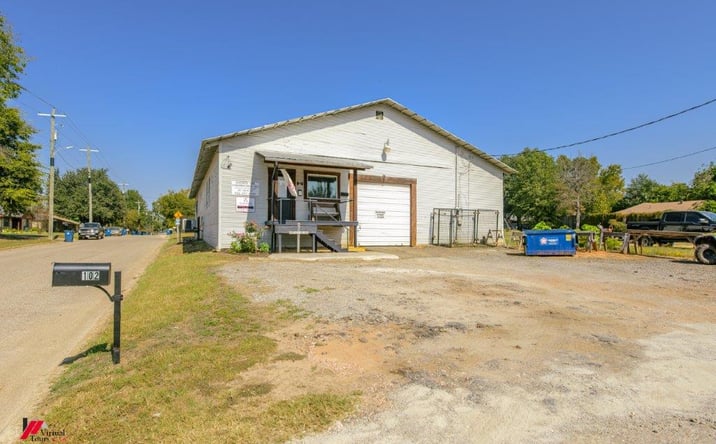 Pictures of Industrial, Multifamily property located at 102 Gray St, Henderson, TX 75652 for sales - image #1