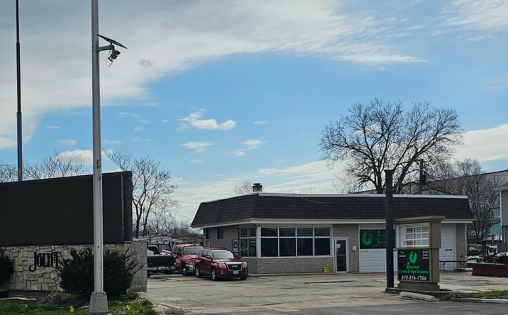 Pictures of Mixed Use, Multifamily property located at 1122 Collins St, Joliet, IL 60432 for sales - image #1
