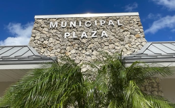 Pictures of Office, Retail, Special Purpose property located at 1015 & 1013 5th Ave N, Naples, FL 34102 for sales - image #1