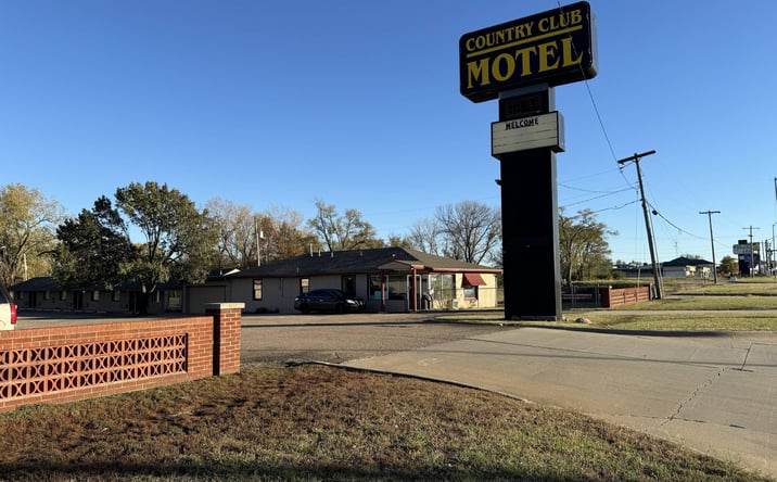 Pictures of Industrial property located at 3746 SW Topeka Blvd Blvd., Topeka, KS 66609 for sales - image #1