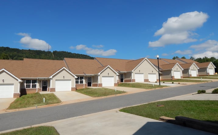 Pictures of Multifamily property located at 10 Hunters Vly Ln, Rocky Mount, VA 24151 for sales - image #1