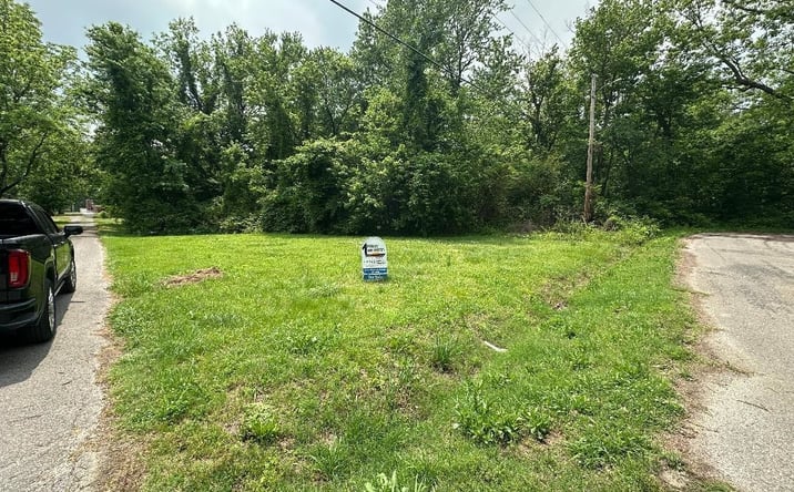 Pictures of Land, Multifamily property located at 513 Brigance Avenue, Dyersburg, TN 38024 for sales - image #1