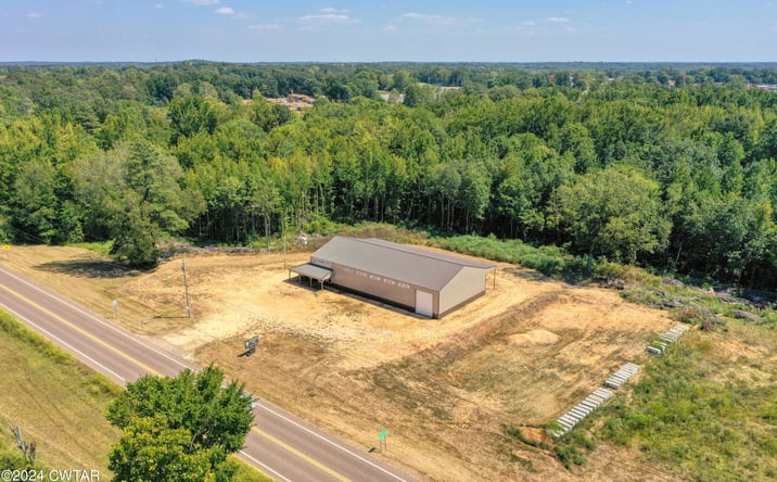 Pictures of Industrial property located at 22000 E Main Street E, Huntingdon, TN 38344 for sales - image #1