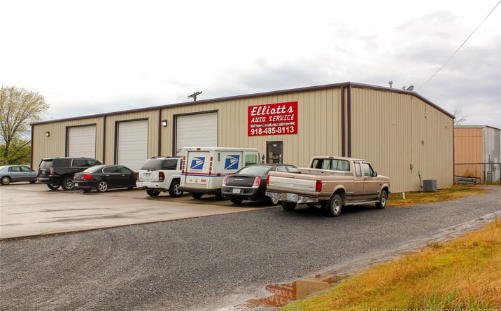 Pictures of Retail property located at 912 SW 15th Street, Wagoner, OK 74467 for sales - image #1