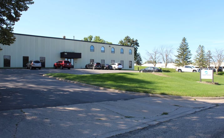 Pictures of Industrial property located at 901 Cliff Rd E, Burnsville, MN 55337 for sales - image #1