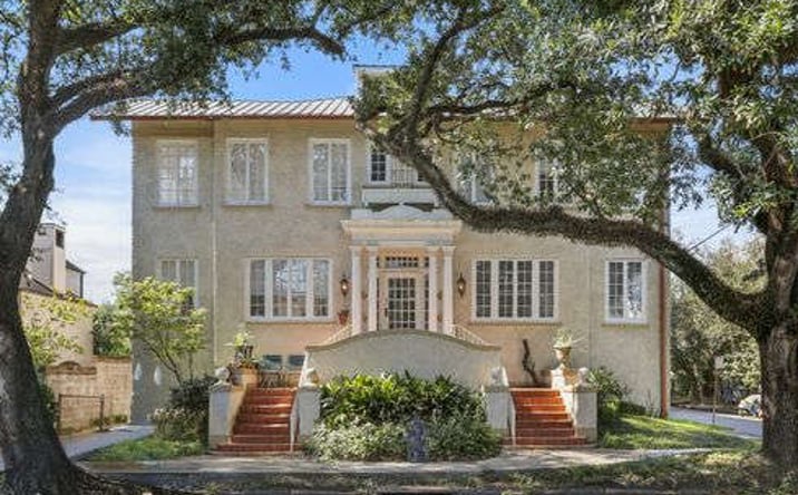 Pictures of Multifamily property located at 7836 St Charles Ave, New Orleans, LA 70118 for sales - image #1