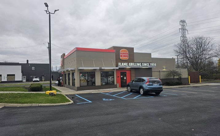 Pictures of Retail property located at 1113 E West Maple Rd, Walled Lake, MI 48390 for sales - image #1