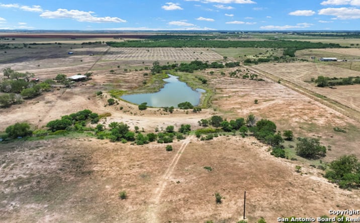 Pictures of Land property located at 253 County Road 135, Floresville, TX 78114 for sales - image #1