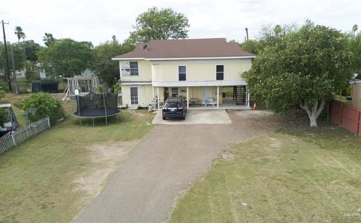 Pictures of Multifamily property located at 413 N Main Street, Donna, TX 78537 for sales - image #1