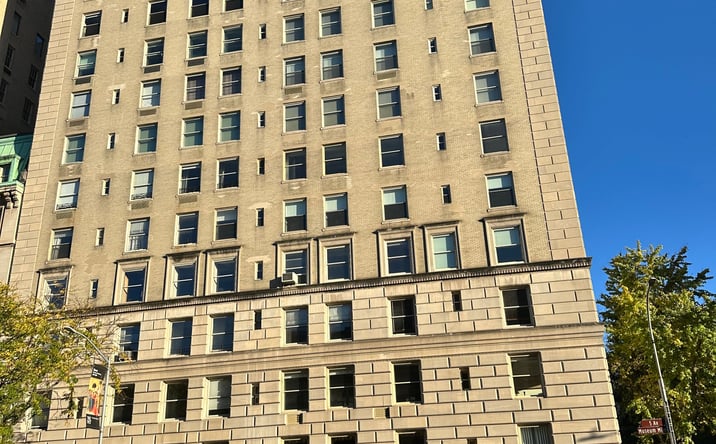 Pictures of Office property located at 1010 5th Ave, New York, NY 10028 for sales - image #1