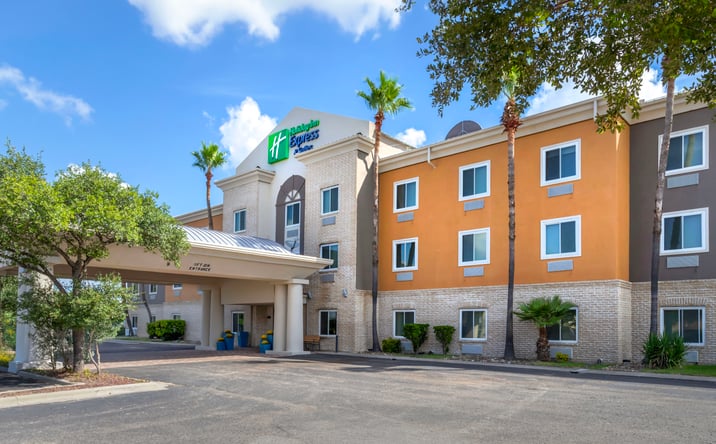 Pictures of Hospitality property located at 2965 E Main St, Alice, TX 78332 for sales - image #1