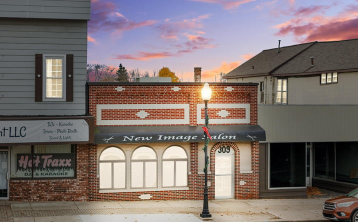 Pictures of Retail property located at 309 N Mitchell, Cadillac, MI 49601 for sales - image #1