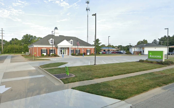 Pictures of Retail property located at 111 S Durkin Dr, Springfield, IL 62702 for sales - image #1