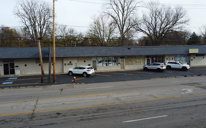 Pictures of Retail property located at 5614-5624 Secor Road, Toledo, OH 43623 for sales - image #1