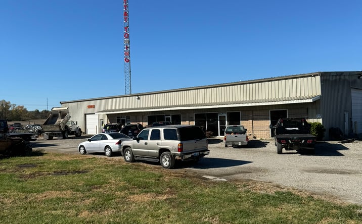 Pictures of Business for Sale, Retail, Office, Industrial property located at 2534 S Elm Street, Ottawa, KS 66067 for sales - image #1