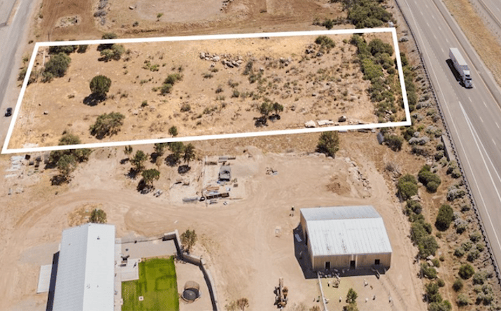 Pictures of Land property located at Exit 31 & 100 East, Pintura, UT 84720 for sales - image #1