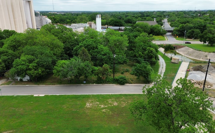 Pictures of Land property located at 531 Wainwright St, Denton, TX 76201 for sales - image #1