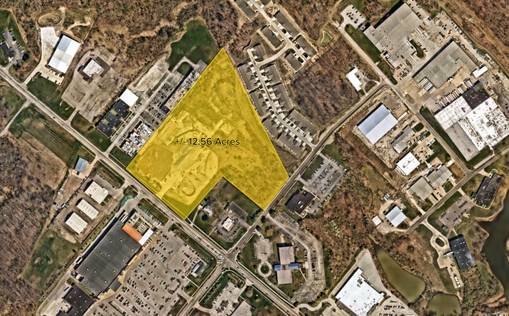 image of property at 464 CENTER ST Chardon OH 44024-1068