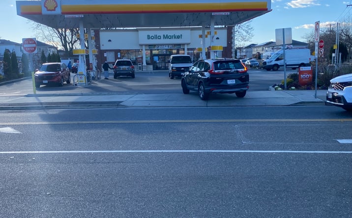 Pictures of Retail property located at 630 Main St, Farmingdale, NY 11735 for sales - image #1
