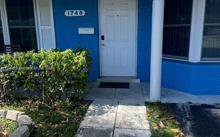 Pictures of Multifamily property located at 1745 NE 52nd, Fort Lauderdale, FL 33334 for sales - image #1