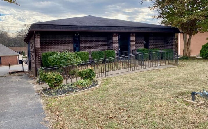 Pictures of Business for Sale, Office property located at 575 E Tickle Street, Dyersburg, TN 38024 for sales - image #1