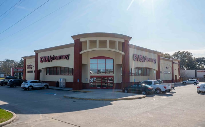 Pictures of Retail property located at 111 Westgate Rd, Lafayette, LA 70506 for sales - image #1