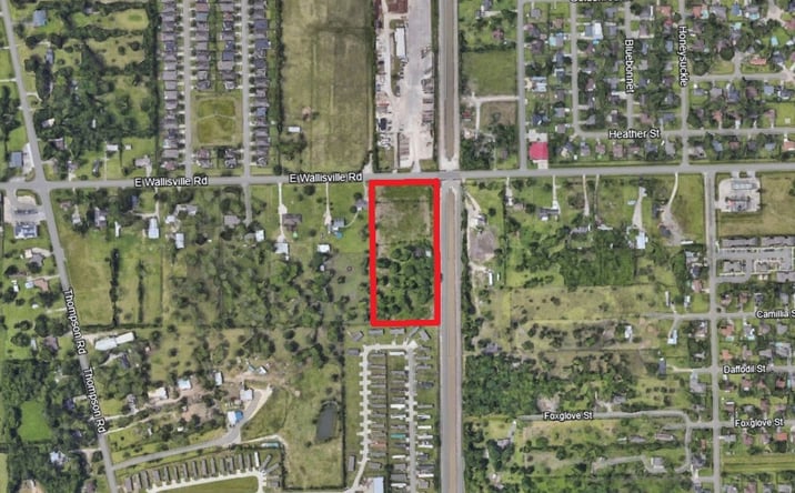 Pictures of Land property located at 2020 E Wallisville Rd, Highlands, TX 77562 for sales - image #1