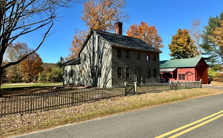Pictures of Mixed Use, Multifamily, Office, Retail, Senior Living property located at 27 Middle Quarter Rd, Woodbury, CT 06798 for sales - image #1