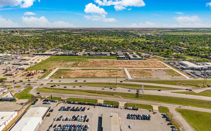 Pictures of Land property located at 4800 NW Cache Rd Lot 4, Lawton, OK 73505 for sales - image #1