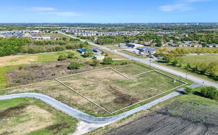 Pictures of Land property located at Heritage Pkwy (FM 1417) & Haliburton Dr, Sherman, TX 75092 for sales - image #1