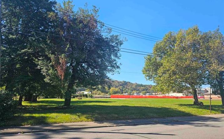 Pictures of Land property located at 0 Carter Avenue, Ashland, KY 41101 for sales - image #1