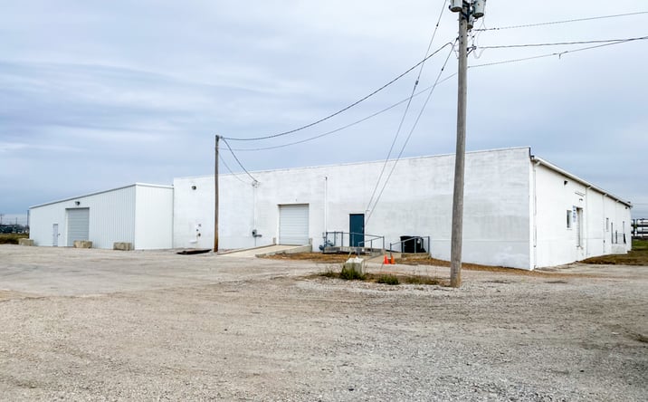 Pictures of Industrial property located at 955 N 1st St, Fairmont City, IL 62201 for sales - image #1