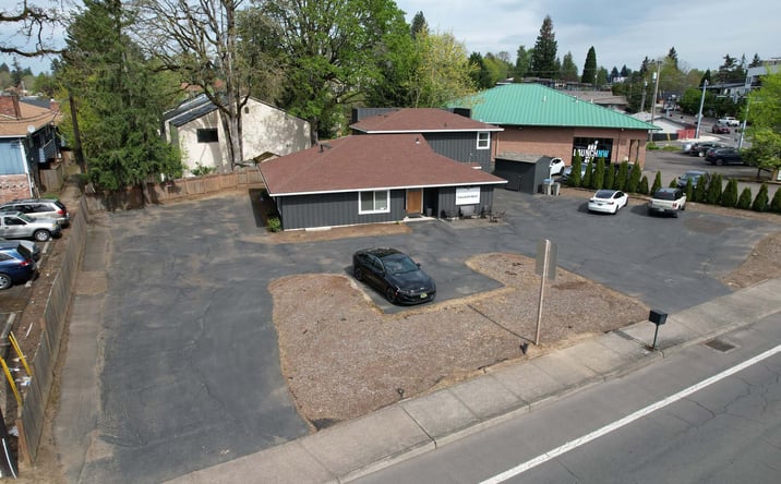 Pictures of Office property located at 12555 SW Hall Boulevard, Tigard, OR 97223 for sales - image #1