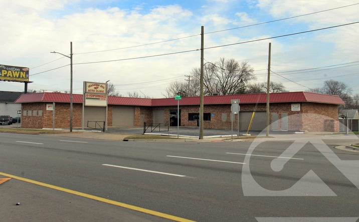 Pictures of Retail property located at 4843 S Telegraph Rd, Dearborn Heights, MI 48125 for sales - image #1