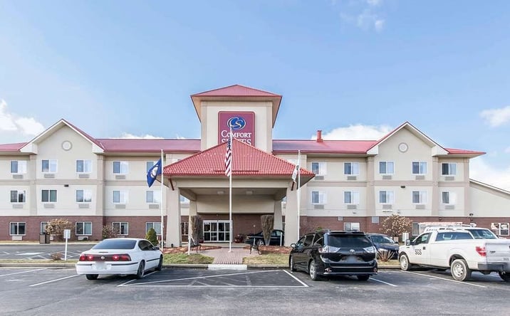 Pictures of Hospitality property located at 230 Salem Dr, Owensboro, KY 42303 for sales - image #1