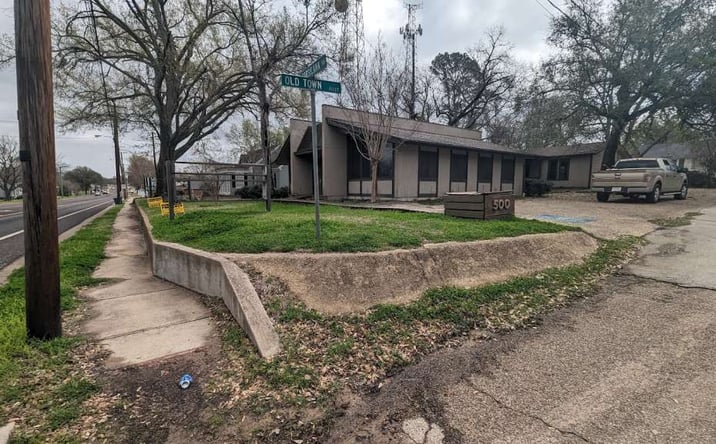 Pictures of Office, Mixed Use property located at 500 E Corsicana St, Athens, TX 75751 for sales - image #1